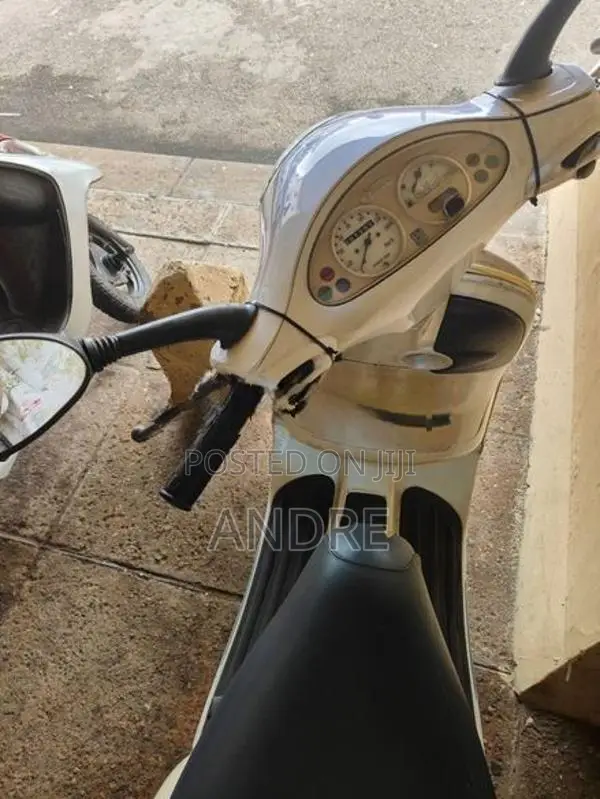 Vespa LX 125 ET4 2002