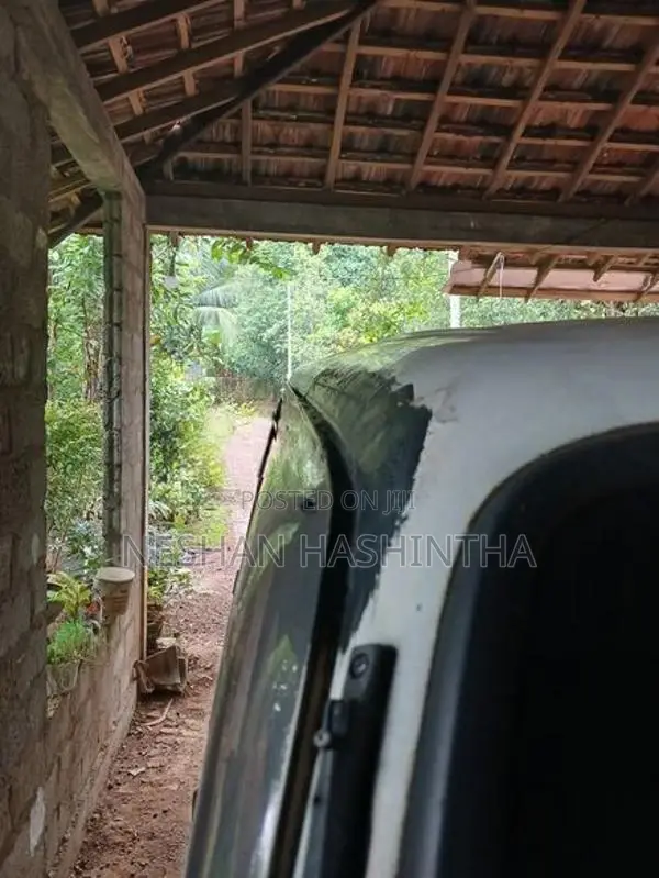 Nissan Caravan 1993