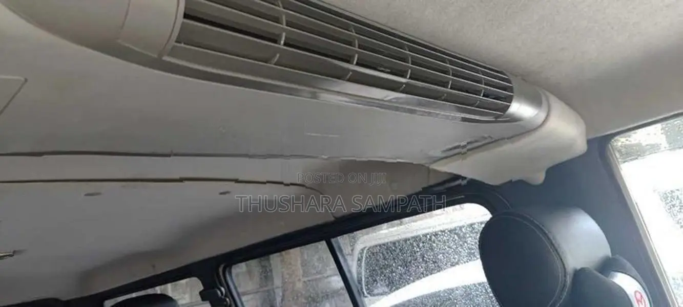 Mazda Bongo 2011