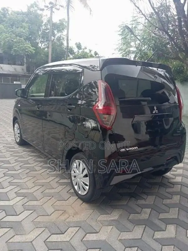 Mitsubishi eK Wagon M 2024