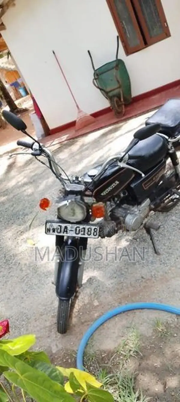 Honda Benly 1999