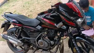 Bajaj Pulsar 150 2017