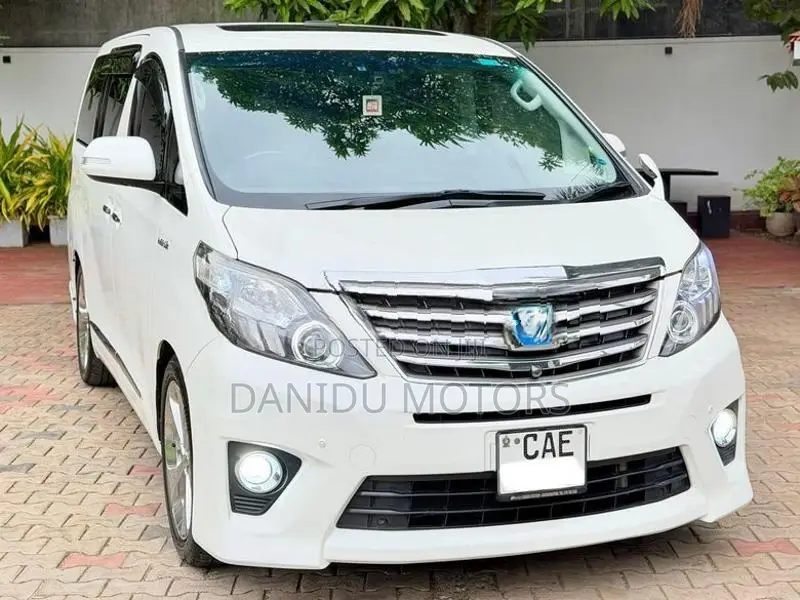 Toyota Alphard 2013