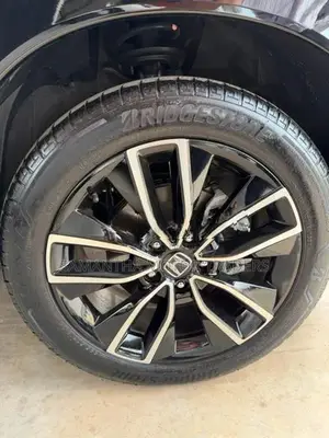 Honda Vezel Z Premium 2025