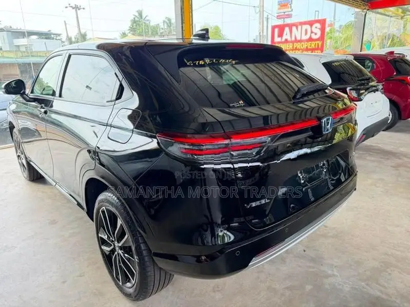 Honda Vezel Z Premium 2025
