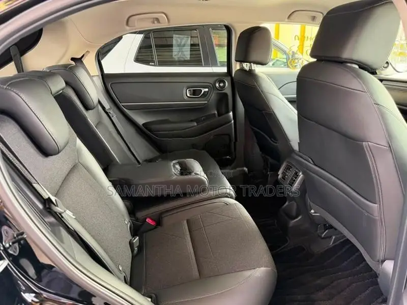 Honda Vezel Z Premium 2025