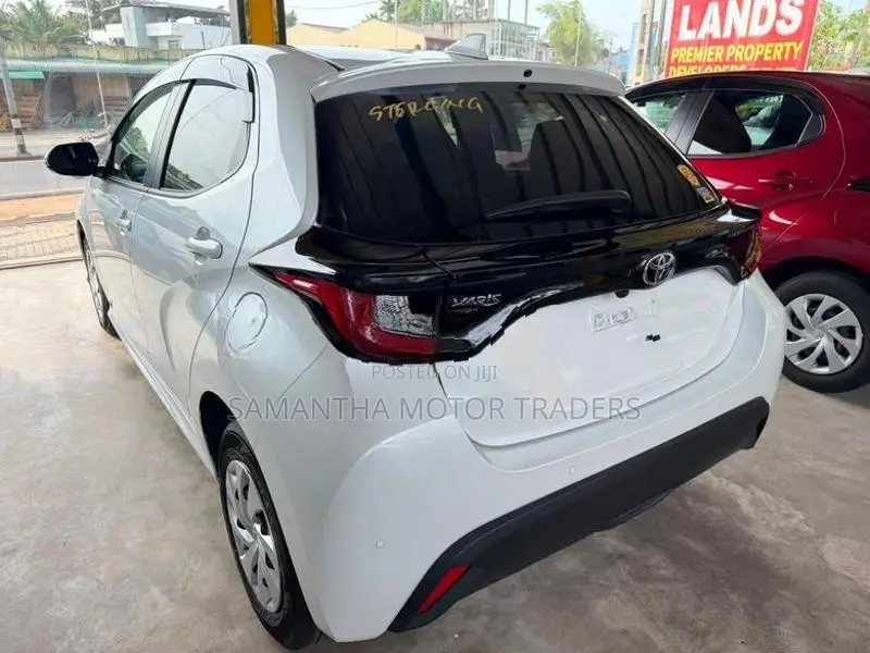 Toyota Yaris X Grade 2025