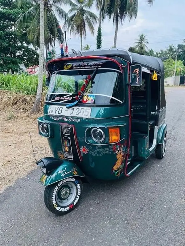Bajaj RE 4Stroke Three wheel 2010