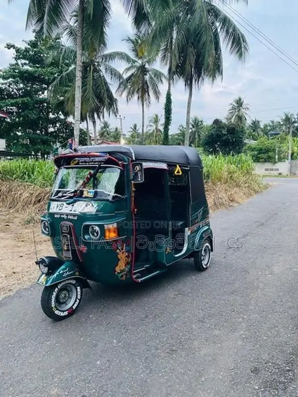 Bajaj RE 4Stroke Three wheel 2010