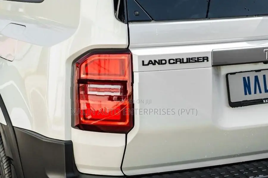 Toyota Land Cruiser Prado TRJ250 VX PEARL 2026