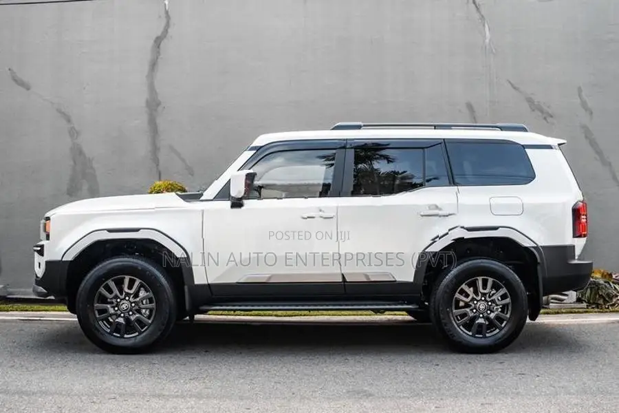 Toyota Land Cruiser Prado TRJ250 VX PEARL 2026