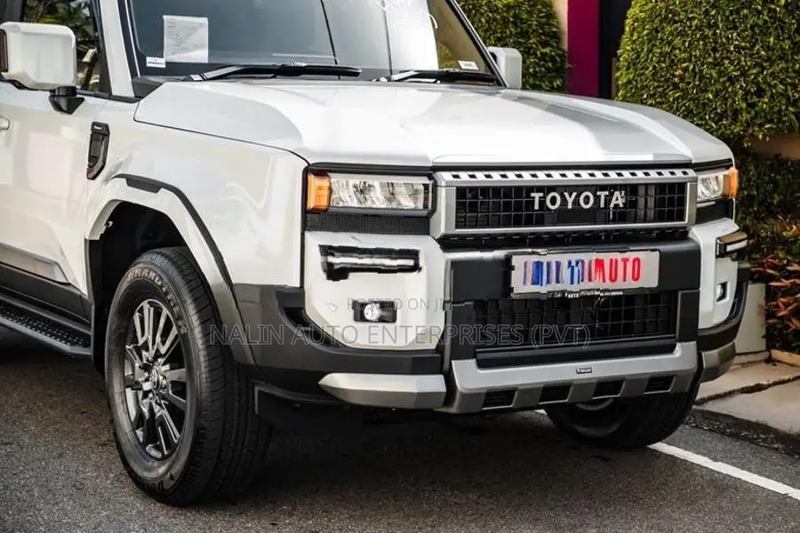 Toyota Land Cruiser Prado TRJ250 VX PEARL 2026