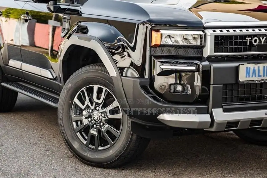Toyota Land Cruiser Prado TRJ250 VX BLACK 2026