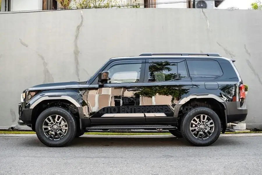 Toyota Land Cruiser Prado TRJ250 VX BLACK 2026