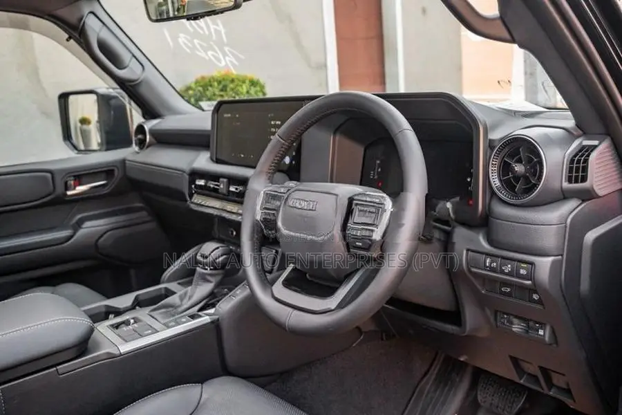 Toyota Land Cruiser Prado TRJ250 VX BLACK 2026
