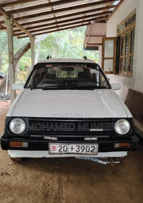 Nissan 1990