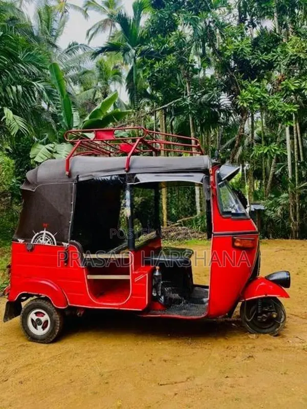 Bajaj RE 2005