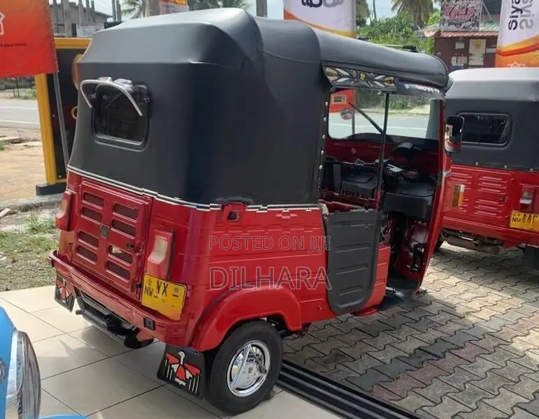 Bajaj RE 2012 YX