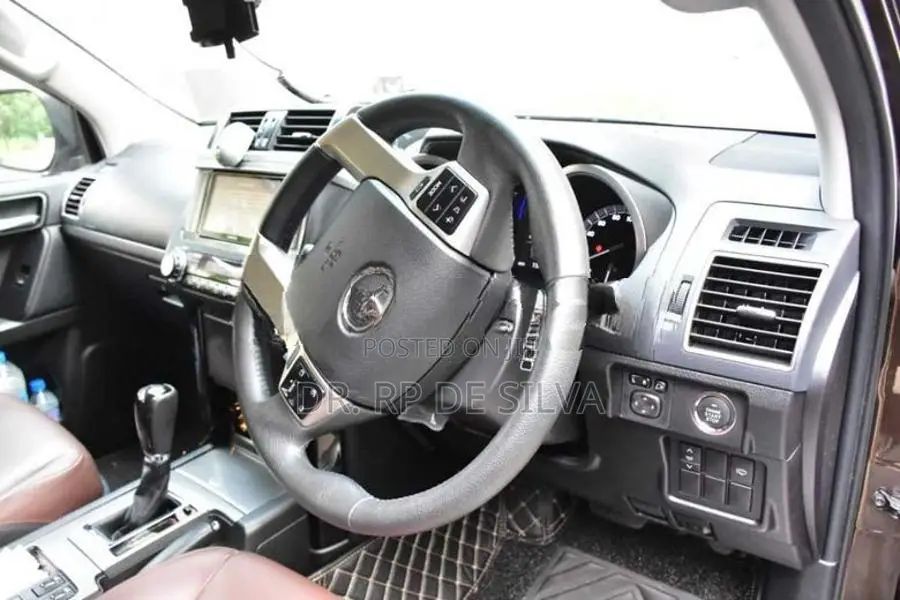 Toyota Land Cruiser Prado TX 2017