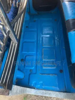 Bajaj RE 2017