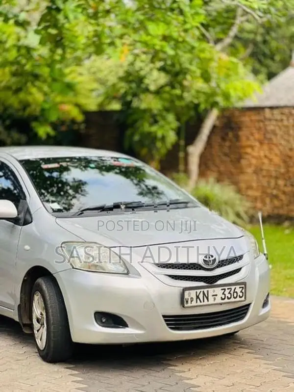 Toyota Belta 2008