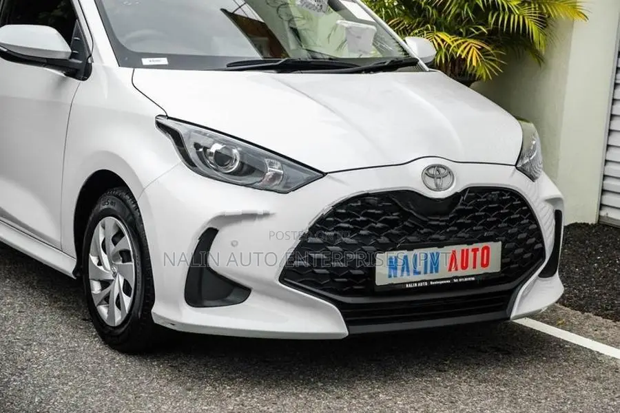 Toyota Yaris X-GRADE 2024