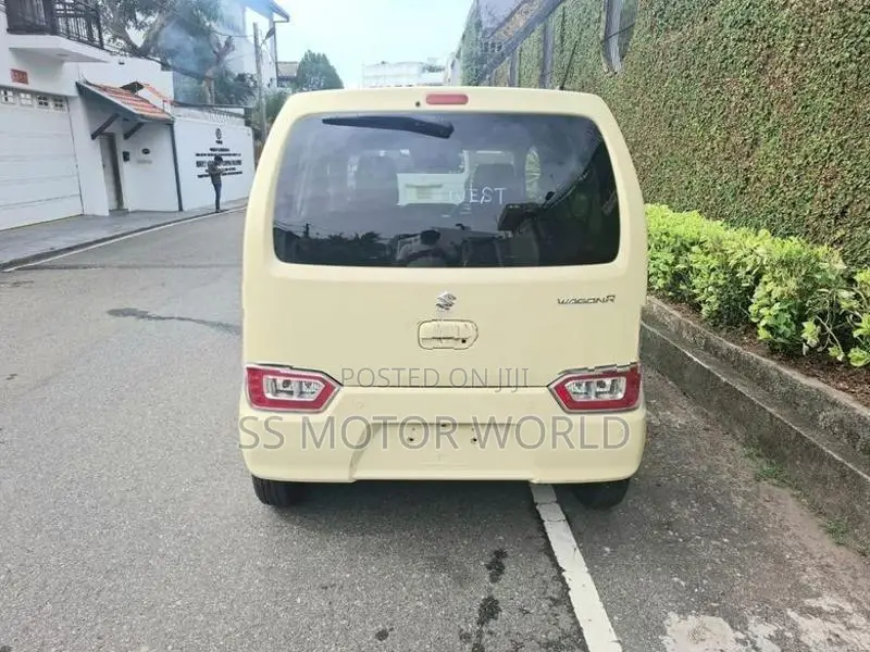 Suzuki Wagon R FX Petrol 2025