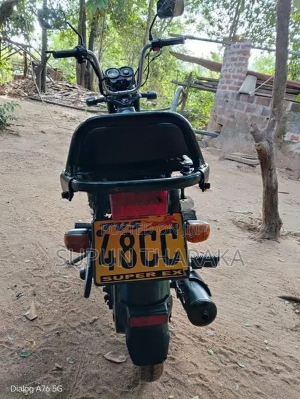 TVS XL 100 2025