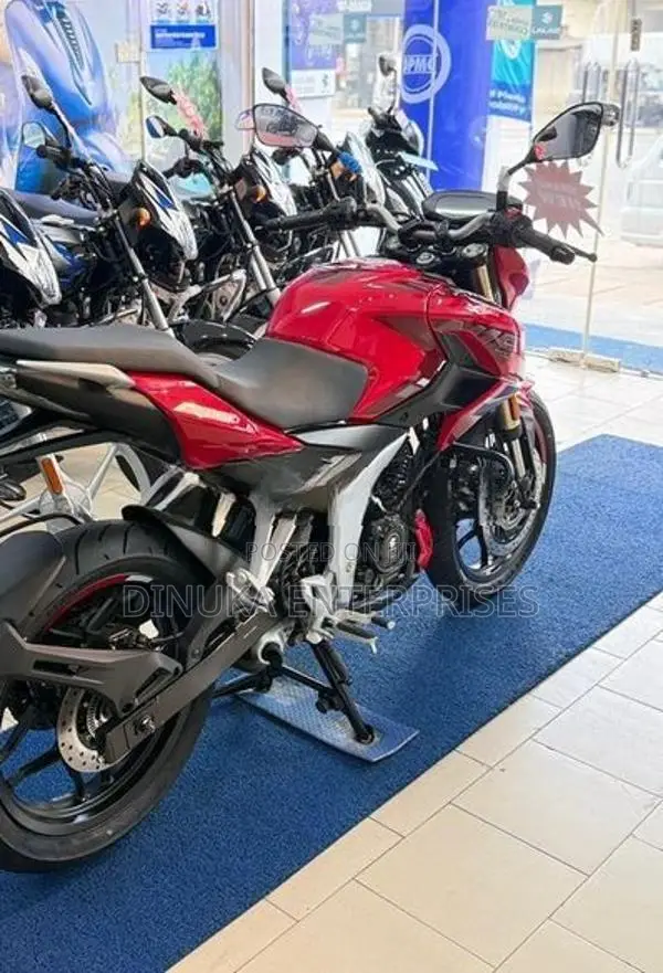 Bajaj Pulsar N160 Premium 2026