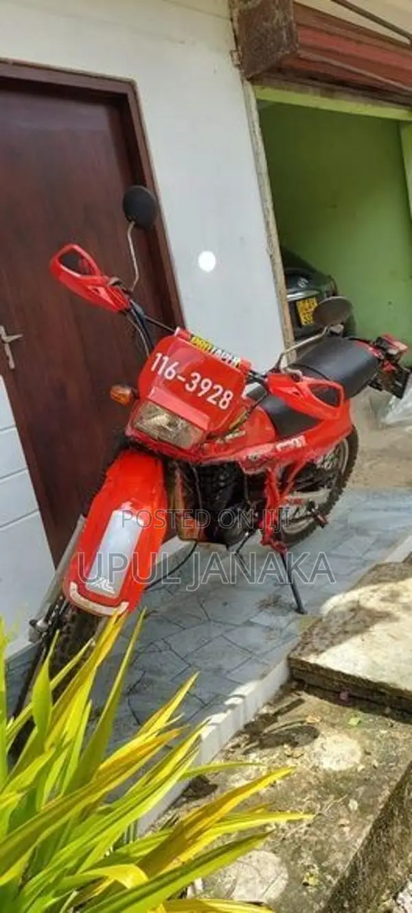 Honda XLR 1998