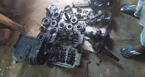 407 TATA COCACOLA FACE LOARRY Gear Box