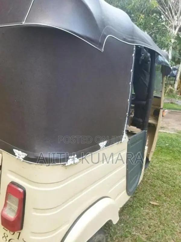 Bajaj RE 1996