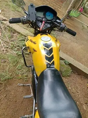 TVS Apache RTR 180 2015