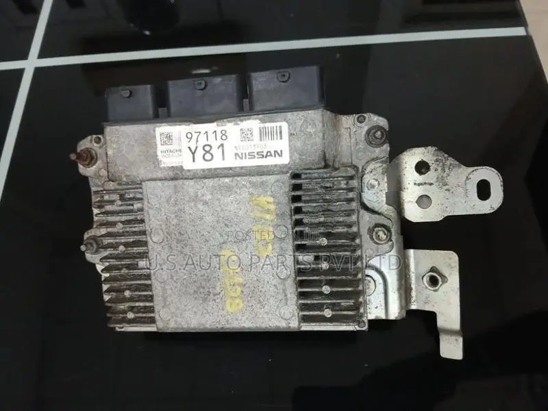 NISSAN X Trail Engine Control Unite 97118 Y 81
