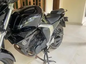 Yamaha FZs V2 Black shine 2018