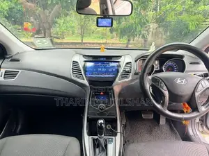 Hyundai Elantra 2014