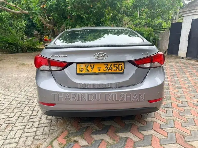 Hyundai Elantra 2014