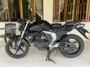 Yamaha FZs V2 Black shine 2018