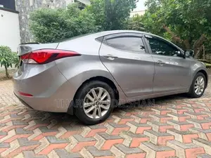 Hyundai Elantra 2014