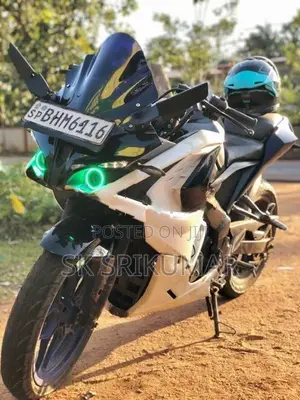 Bajaj Pulsar RS200 2019