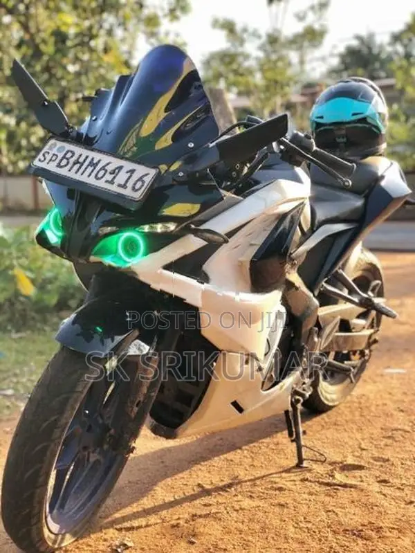 Bajaj Pulsar RS200 2019