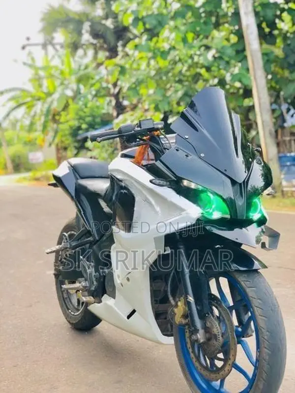 Bajaj Pulsar RS200 2019
