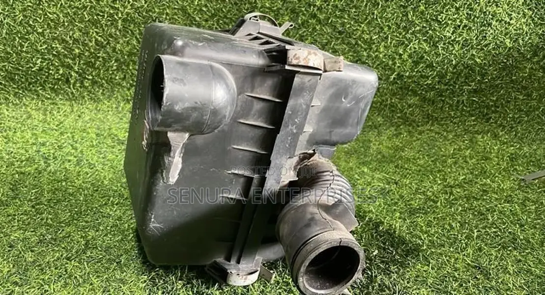 Suzuki Every DA64 Air Cleaner Box