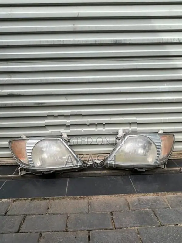 Toyota Hilux Vigo Headlights