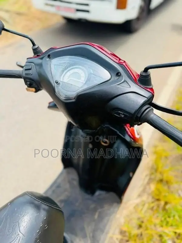 TVS Wego 110 2017
