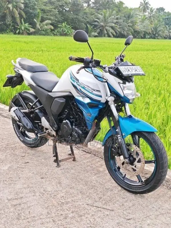 Yamaha FZs V2 2016