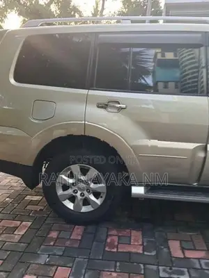 Mitsubishi Montero 2007