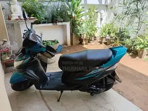 Yamaha Ray Z 2015