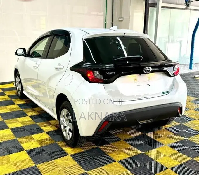 Toyota Yaris X Limited 4way CAM 2025