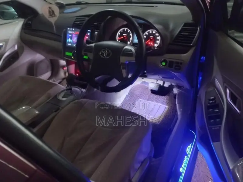 Toyota Premio 2011